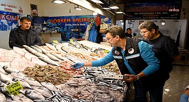Kuşadası’nda balık tezgahları denetimden geçti