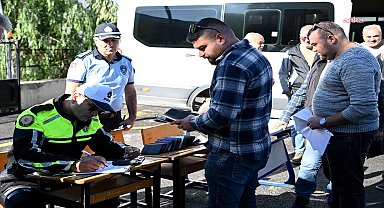 Kuşadası'nda okul servislerine denetim