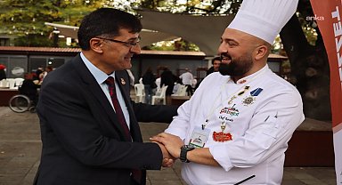 Kütahya Belediye Başkanı Kahveci, Ankara Gastrofest’te Kütahyalı şefleri yanlız bırakmadı