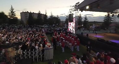 LÖSEV aileleri için Anıtkabir ziyareti sonrası Anıtpark'ta etkinlik