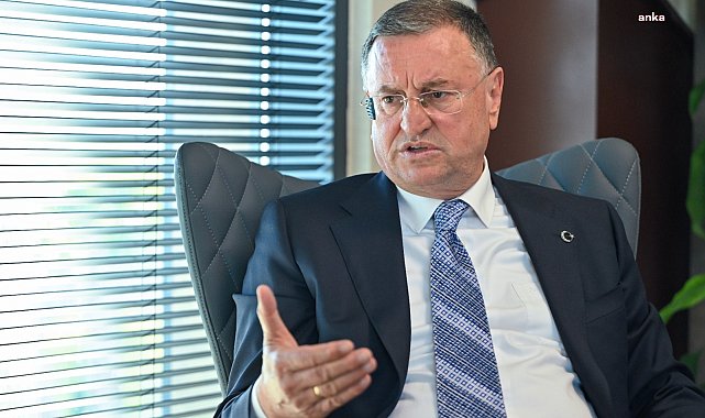 Lütfü Savaş’tan Özgür Özel hakkında suç duyurusu