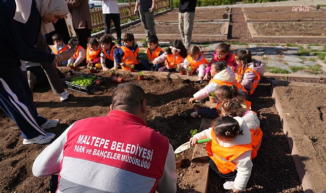 Maltepe Belediyesi’nin Çocuk Tarım Parkı, misafirlerini ağırlamaya devam ediyor
