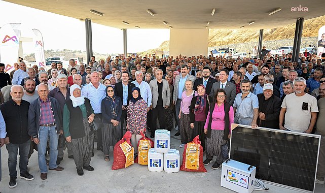 Mersin Büyükşehir Belediyesi'nden çiftçilere tarımsal destek