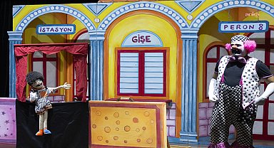 Mersin Şehir Tiyatrosu, çocuklar için perdelerini açtı