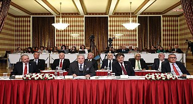 Milli Dayanışma, Kardeşlik ve Demokrasi Komisyonu... Hak İnisiyatifi Derneği Genel Başkanı Ünsal: Çözümün tek adresi siyasettir