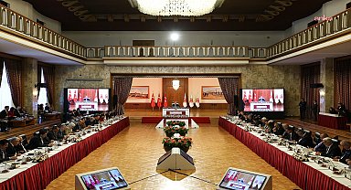 Milli Dayanışma, Kardeşlik ve Demokrasi Komisyonu... Mehmet Metiner: Bahçeli'nin Sayın Öcalan'ın SDG'ye yeni bir çağrı yapması gerektiğine dair önerisi yerindedir ve acilen karşılanmalıdır