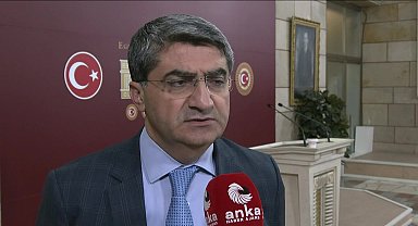 Milli Dayanışma Kardeşlik ve Demokrasi Komisyonu’nda “iki rapor” bekleniyor… Mehmet Emin Ekmen: “Bu raporlardan biri 'eve dönüş' yasasına dair hukuki çerçeve önerecek, diğeri muhalefetin beklediği alanlarda iktidara perspektif sunacak”