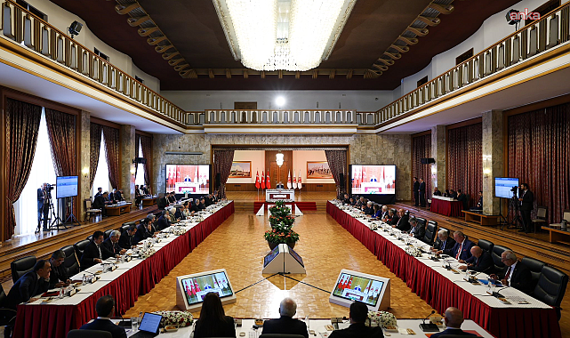 Milli Dayanışma Kardeşlik ve Demokrasi Komisyonu'nda tartışma... Kurtulmuş: Türkiye'de münferit olarak yapılmış bir olayın İsrail askerlerinin yaptığı işlere benzetilmesini reddediyorum