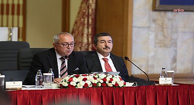 Milli Dayanışma, Kardeşlik ve Demokrasi Komisyonu toplantısı… Anayasa hukukçusu Prof. Dr. Eren: “Anayasal statü tartışmalarından uzaklaşılması ve temel haklar yaklaşımı ile bu konunun ele alınması gerektiğini düşünüyorum”