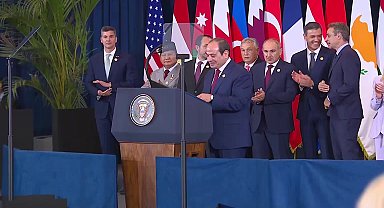 Mısır’da Gazze Barış Zirvesi… ABD Başkanı Trump: Orta Doğu’da barış dönemi başladı; birlikte, muhteşem, büyük ve kalıcı bir barış inşa edeceğiz