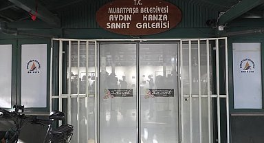 Muratpaşa Belediyesi Yaşlı Evleri üyelerinin el emeği ürünleri Gümüş Eller Sergisi'nde 