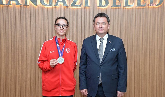 Osmangazi Belediye Başkanı Aydın, Balkan Şampiyonu ve Avrupa Oyunları üçüncüsü Turan’ı makamında ağırladı