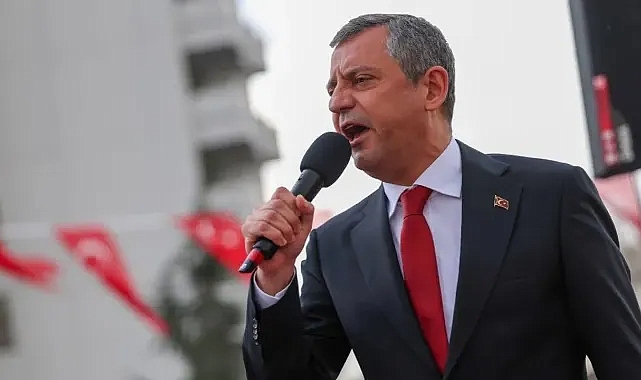 Özgür Özel: Cumhuriyet yeniden kurtarılmaya ihtiyaç duyuyor