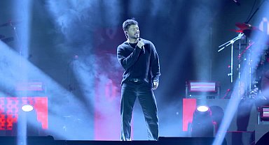 Şarkıcı Murat Boz, Türkiye Kültür Yolu Festivali kapsamında Malatya’da sahne aldı