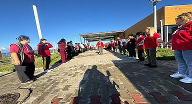 Selçuk Belediyesi Engelsiz Yaşam Merkezi'nde çocuklar izcilikle tanıştı