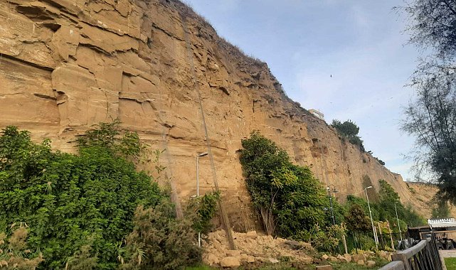 Silivri Çevre Derneği ve Silivri Demokrasi Platformu’ndan 7 kişinin ölümden döndüğü heyelanla ilgili açıklama: Acilen önlem alınmalı