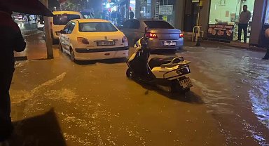 Sinop’ta sağanak yağmur hayatı olumsuz etkiledi