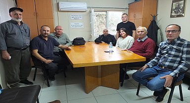 Tariş Başkanı Akova, Burhaniyeli zeytin üreticileriyle bir araya geldi