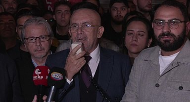 TELE 1 Televizyonuna kayyum atanmasına tepki... CHP Ankara İl Başkanı Ümit Erkol: TELE 1'e kayyum atanması, muhalif seslerin susturulmasıdır. Buna izin vermeyeceğiz