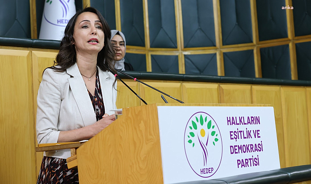 TELE 1 Televizyonuna kayyum atanmasına tepki... Tülay Hatimoğulları: TELE 1’e kayyum atanması toplumun en temel hakkı olan haber alma hakkının gaspıdır