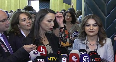 Tülay Hatimoğulları: Selahattin Demirtaş, Figen Yüksekdağ ve diğer tutuklu arkadaşların bırakılmasının bu süreci kolaylaştırıcı adımlardan biri olarak görüyoruz 