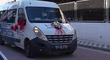 Turgutlu Belediyesi'nin Engelsiz Yaşam Aracı, bu kez düğün arabası oldu
