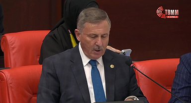 Türkiye'de Birleşmiş Milletler Yakın Doğu Filistin Mültecilerine Yardım ve Bayındırlık Ajansı ofisi kurulmasına ilişkin teklif kabul edildi 