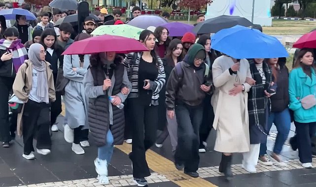 Van Yüzüncü Yıl Üniversitesi öğrencilerinin Rojin Kabaiş eylemi 10. gününde