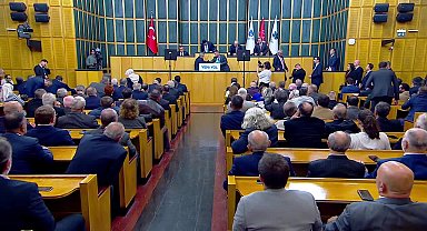 Yeni Yol grup toplantısı... Ahmet Davutoğlu: Trump, Uluslararası Ceza Mahkemesi'nde soykırıma iş birliği suçundan yargılanmalı