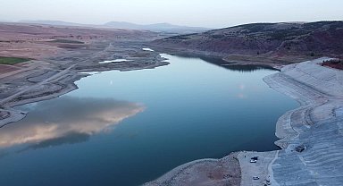 Yozgat’ta beklenen yağışlar düşmedi, Uzunlu Barajı’nda sular çekildi