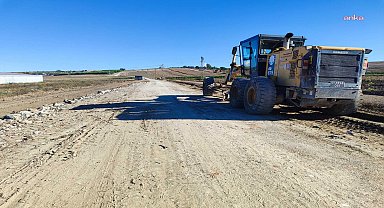 Yumurtalık Belediyesi'nden Narlıören Mahallesi’nde yol çalışması