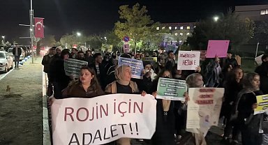 Yüzüncü Yıl Üniversitesi öğrencilerden Rojin Kabaiş için başlatılan eylem sürüyor