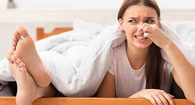 Ayağı kokanlar dikkat! Doğal yöntemlerle kötü kokuya son