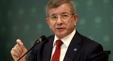 Davutoğlu’ndan kapatma uyarısı: Siyaseti yasaklarla dizayn etmeyin