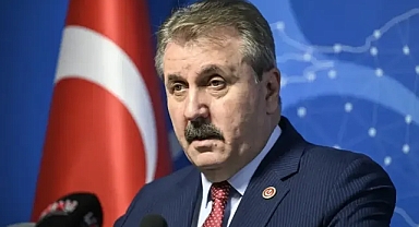 Destici’den Papa uyarısı: Bu ziyaret masum değil bir hesaplaşma