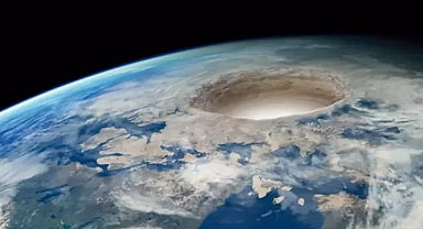 Dünya’nın altında gizlenen dev kütleler: Theia çarpışmasının izleri olabilir