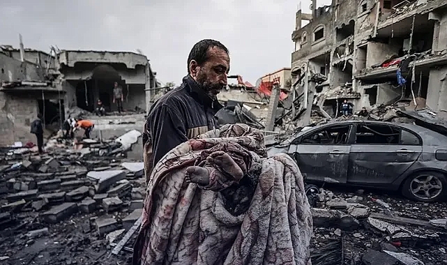 İsrail ordusu Şam’a saldırdı: Beyt Cin’de sivil katliamı var