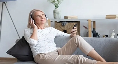 Kendi kendine hipnoz menopoz ateş basmalarını yarıya indiriyor