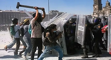 Meksika’da Z Kuşağı sokaklarda: Gençlerin 12 maddelik manifestosu ülkeyi ayağa kaldırdı