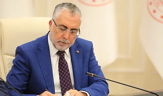Vedat Işıkhan: Kanser hastaları için 889 ilaç geri ödeme kapsamında