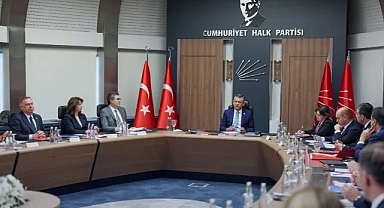 CHP 2026 yılı yol haritasını belirledi: Üç koldan saha ve hukuk mücadelesi