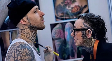 Dövme mürekkebi bağışıklığı bozuyor: Siyah ve kırmızı renk alarmı