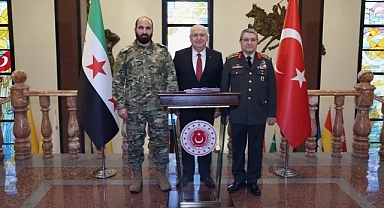 Güler, Suriye Genelkurmay Başkanı Na'san ile Ankara’da görüştü