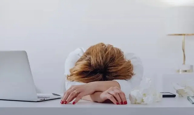 İş yerinde tükenmişlik kader değil: Sırtınızdaki çuvalı atın