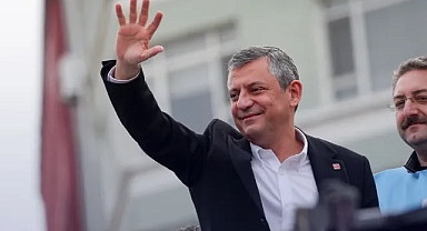 Özel’den iktidara 'Kayseri' resti: Afişi topladılar ama meydanı toplayamadılar