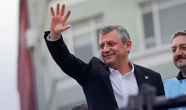 Özel’den iktidara 'Kayseri' resti: Afişi topladılar ama meydanı toplayamadılar