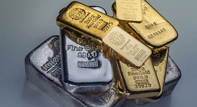 2025 rekorlar yılı oldu: Gümüş altını açık ara geride bıraktı