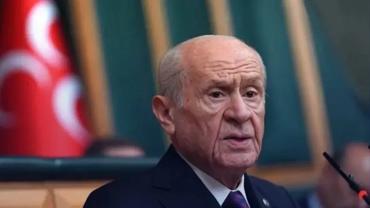 Devlet Bahçeli: Türk bayrağına saldırı en ağır provokasyondur