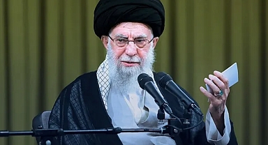 Hamaney'den Trump'a: Yapabiliyorsa gidip kendi ülkesini yönetsin