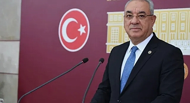 Önder Aksakal: ABD’nin Venezuela müdahalesi hukuka aykırı